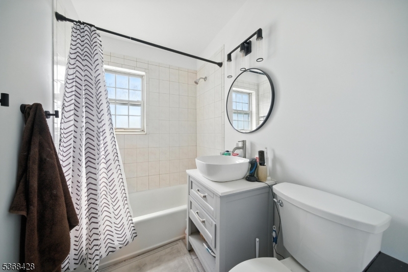 Valley Stream - Residential Lease