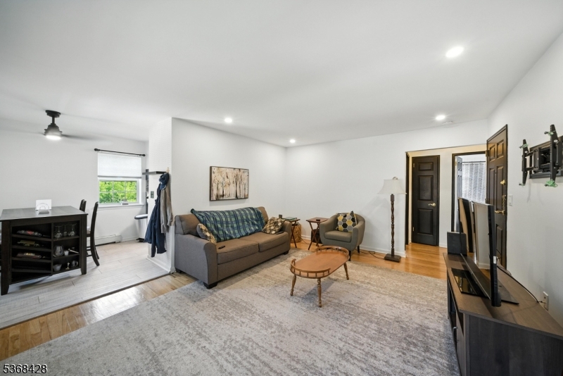 Valley Stream - Residential Lease