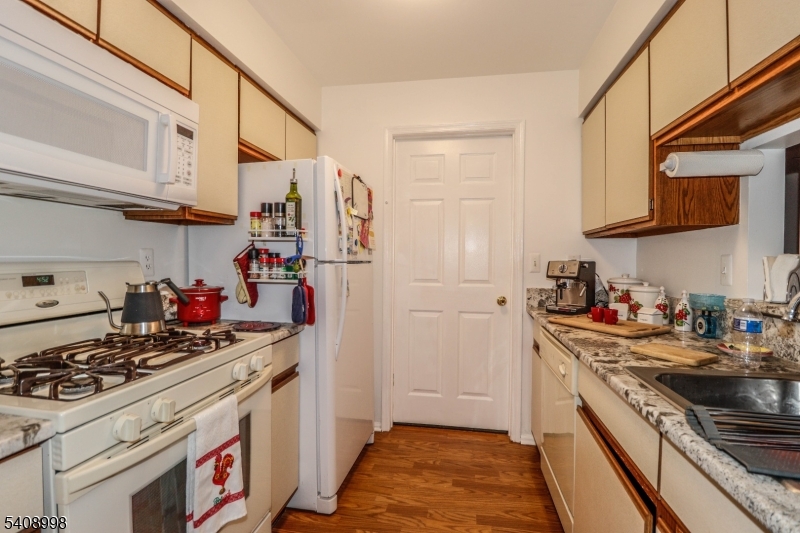 QUAILBRK COUNTRY CLUB CONDO - Residential