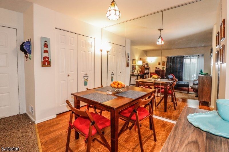 QUAILBRK COUNTRY CLUB CONDO - Residential