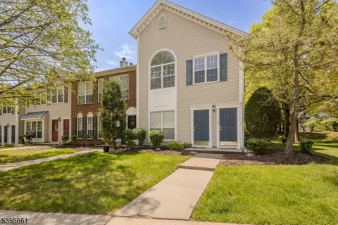 2 Amethyst Way, Franklin Twp., NJ 08823 - MLS#: 3961086