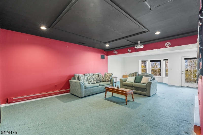 The hills - Carlisle - Residential Lease
