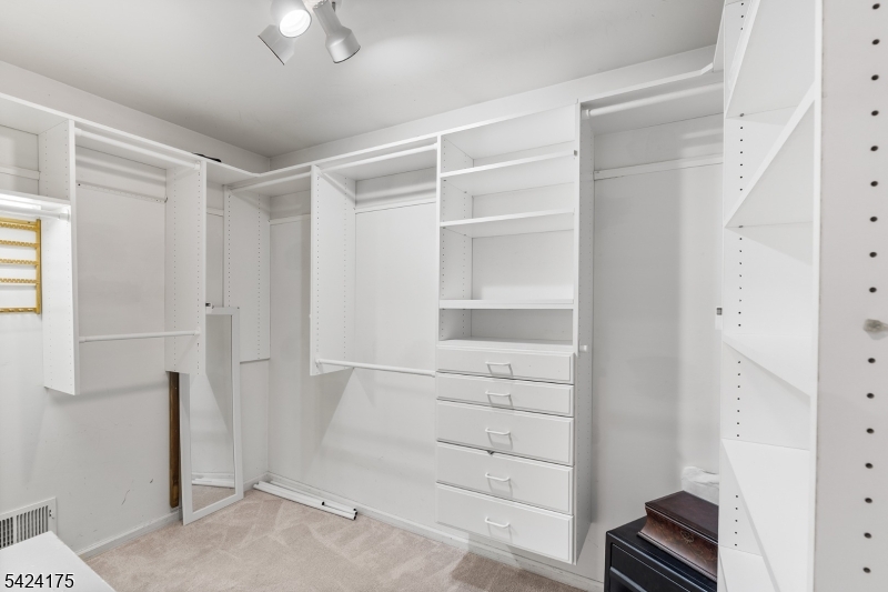 The hills - Carlisle - Residential Lease