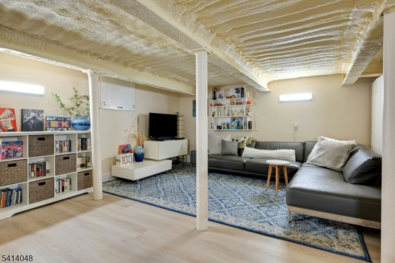 LAKE MOHAWK - Residential