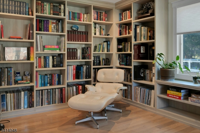 LAKE MOHAWK - Residential