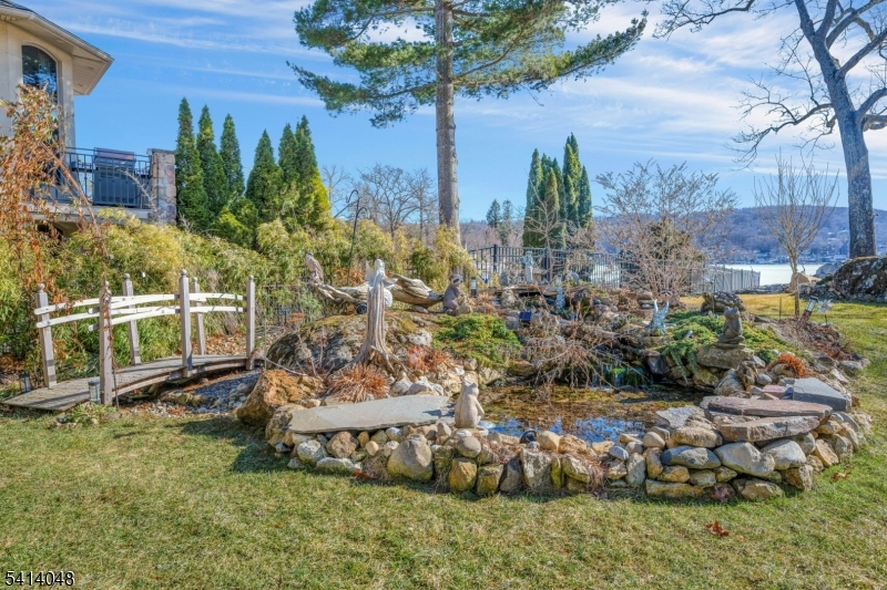 LAKE MOHAWK - Residential