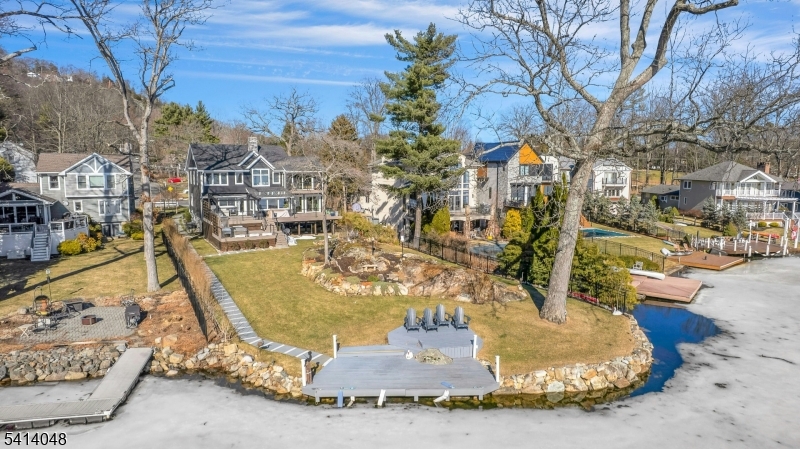 LAKE MOHAWK - Residential