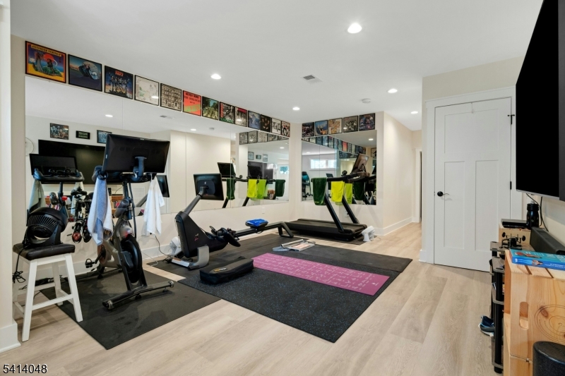 LAKE MOHAWK - Residential