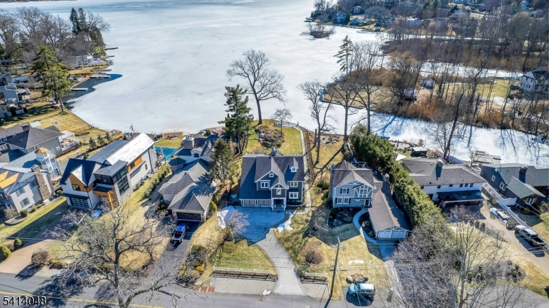 LAKE MOHAWK - Residential