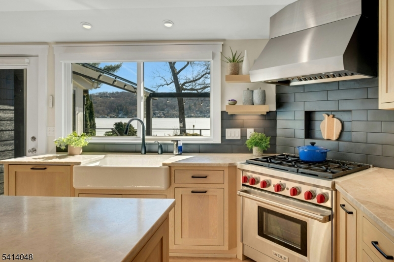 LAKE MOHAWK - Residential