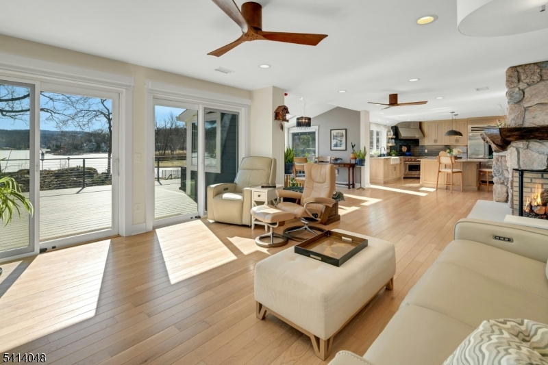 LAKE MOHAWK - Residential