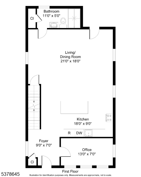 Main image without alt text