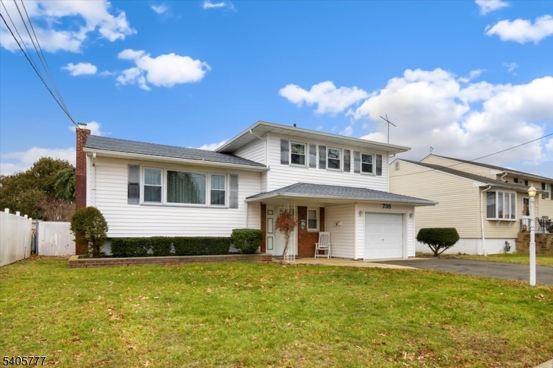 BATTLE HILL - Residential