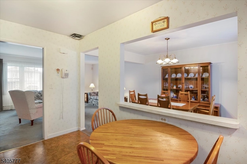 BATTLE HILL - Residential