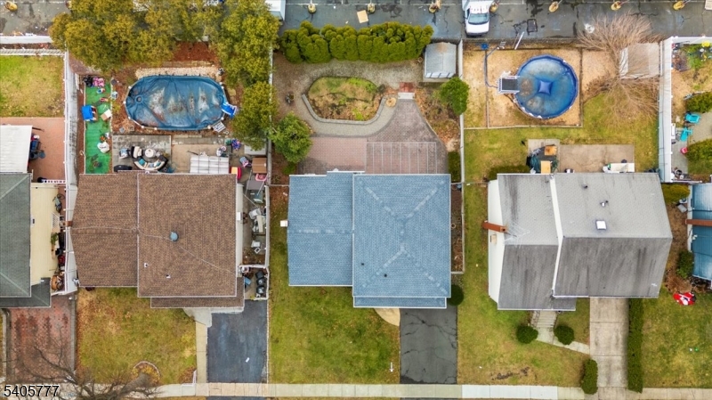 BATTLE HILL - Residential