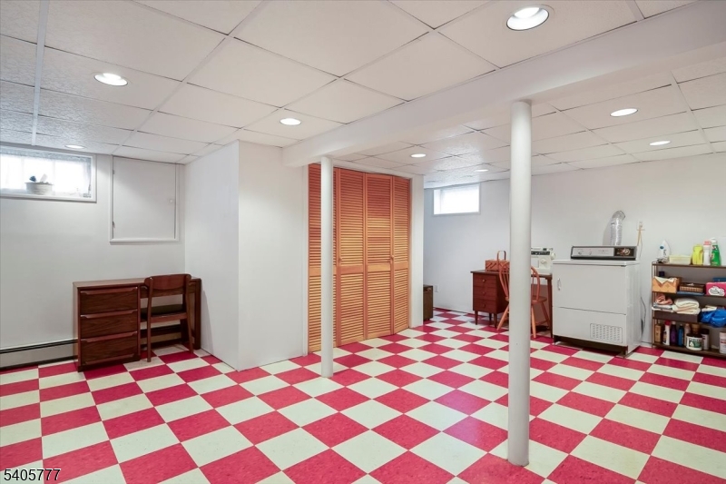 BATTLE HILL - Residential