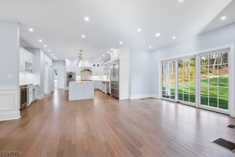 Riker Hill - Residential