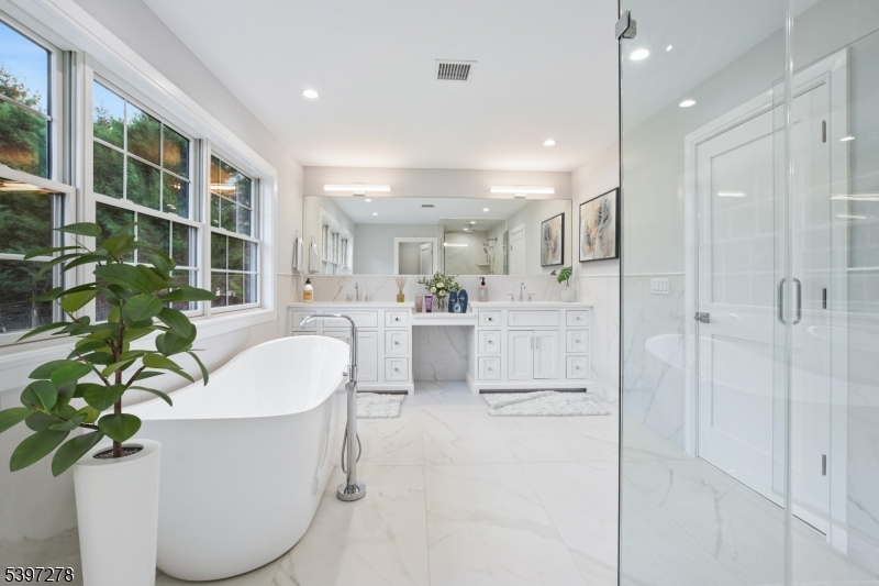 Riker Hill - Residential