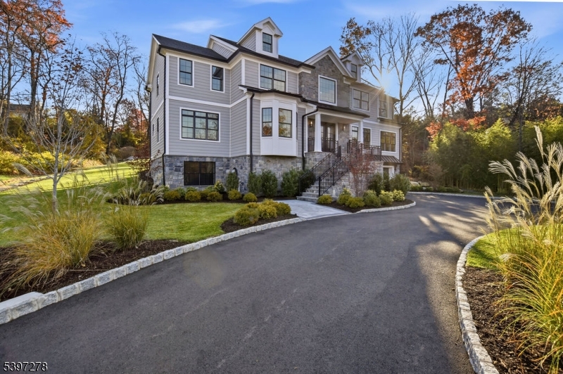 Riker Hill - Residential