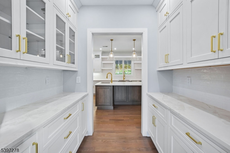 Riker Hill - Residential