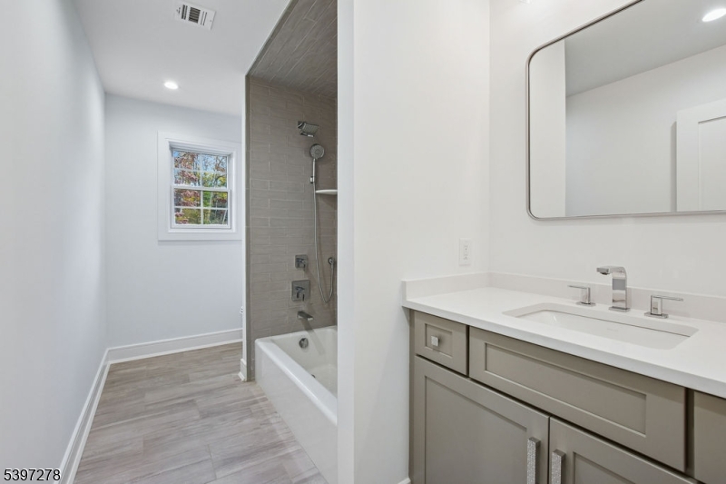 Riker Hill - Residential