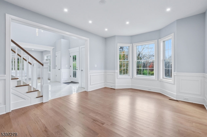 Riker Hill - Residential