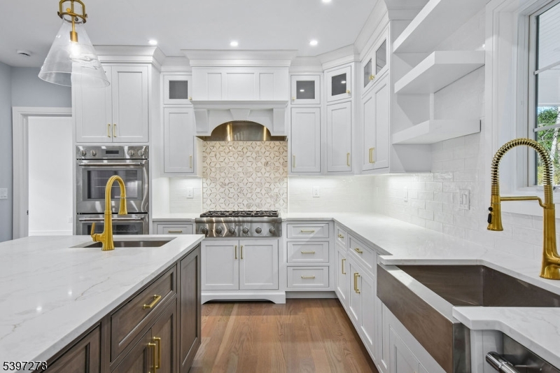 Riker Hill - Residential