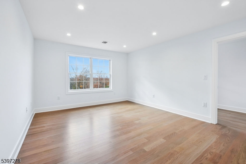 Riker Hill - Residential