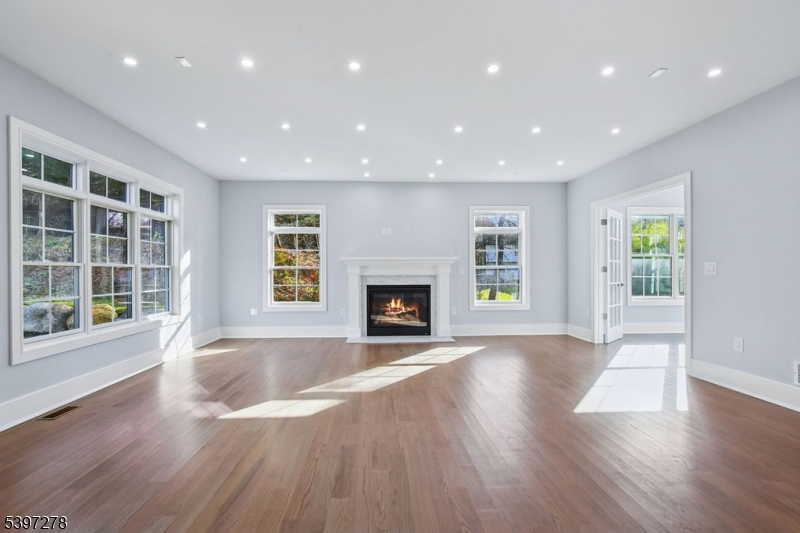 Riker Hill - Residential