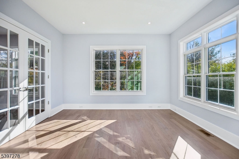 Riker Hill - Residential