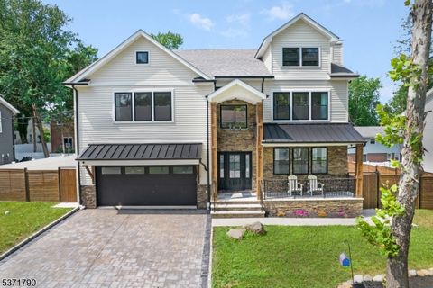 76 Glen Ave, Roseland Boro, NJ 07068 - #: 3978117