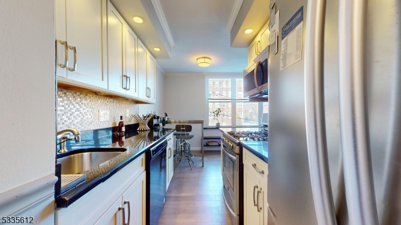 Polonaise - Residential