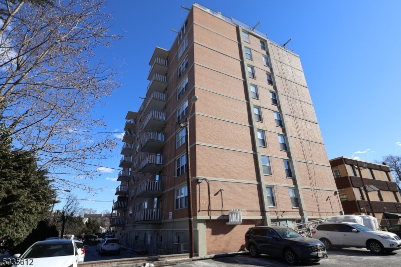 Polonaise - Residential