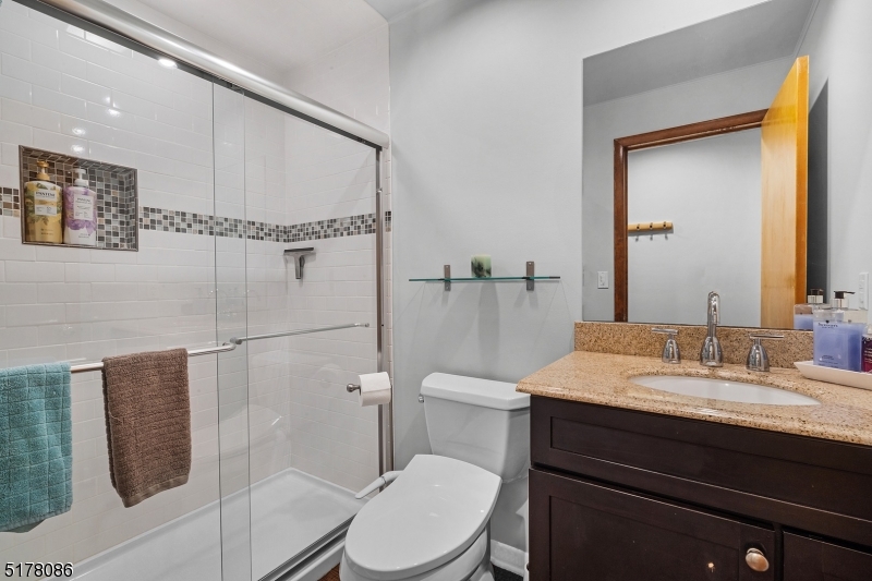 Roxiticus Valley/Far Hills - Residential