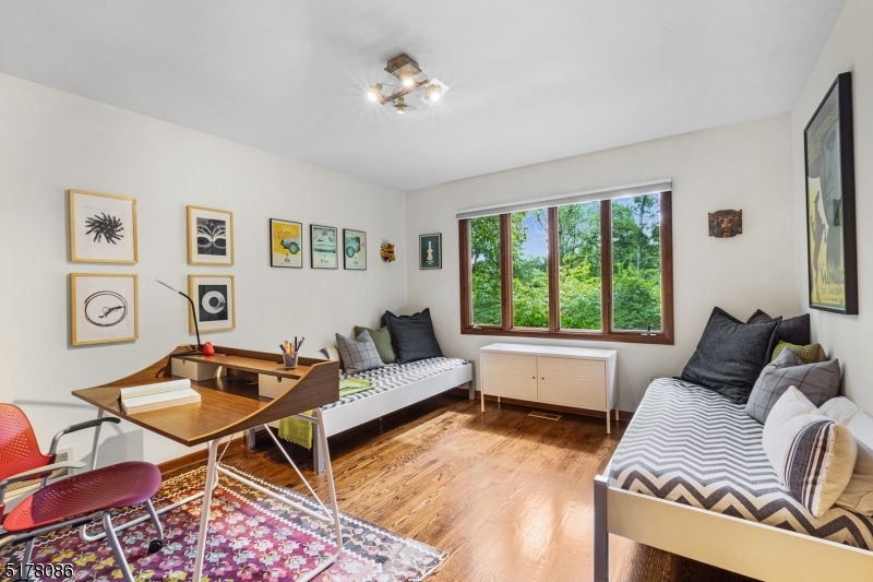 Roxiticus Valley/Far Hills - Residential