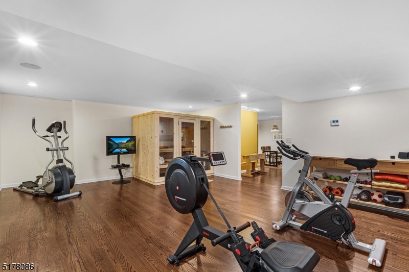 Roxiticus Valley/Far Hills - Residential