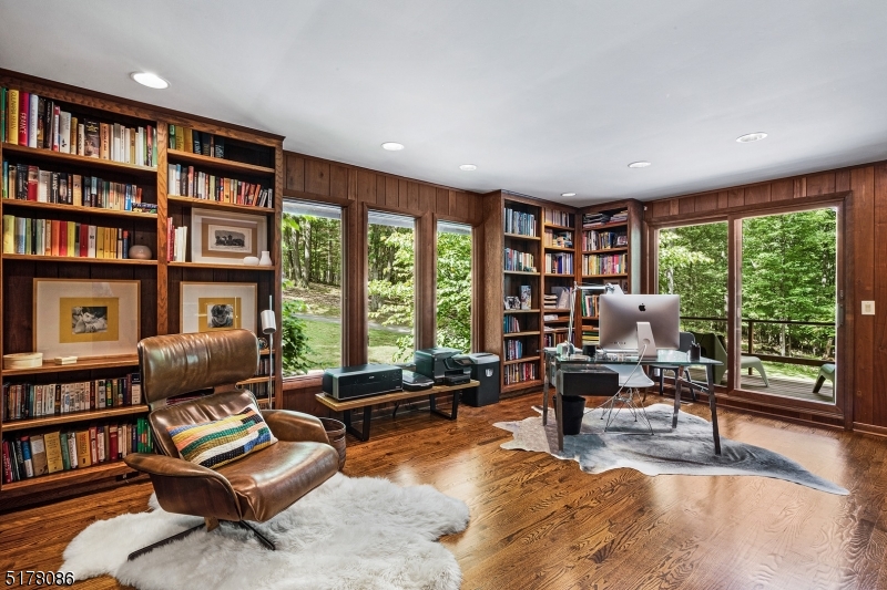 Roxiticus Valley/Far Hills - Residential