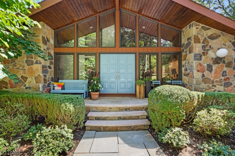 Roxiticus Valley/Far Hills - Residential