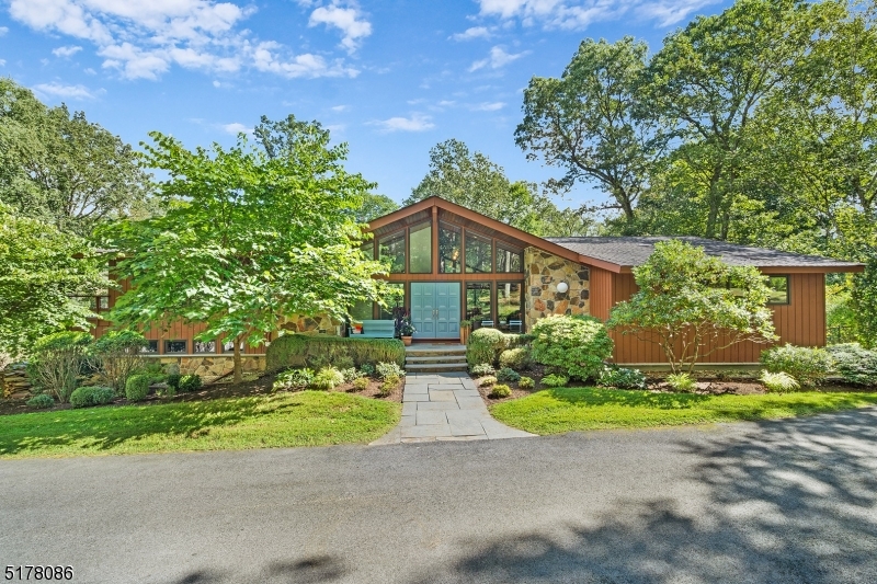 Roxiticus Valley/Far Hills - Residential