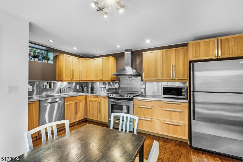 Roxiticus Valley/Far Hills - Residential