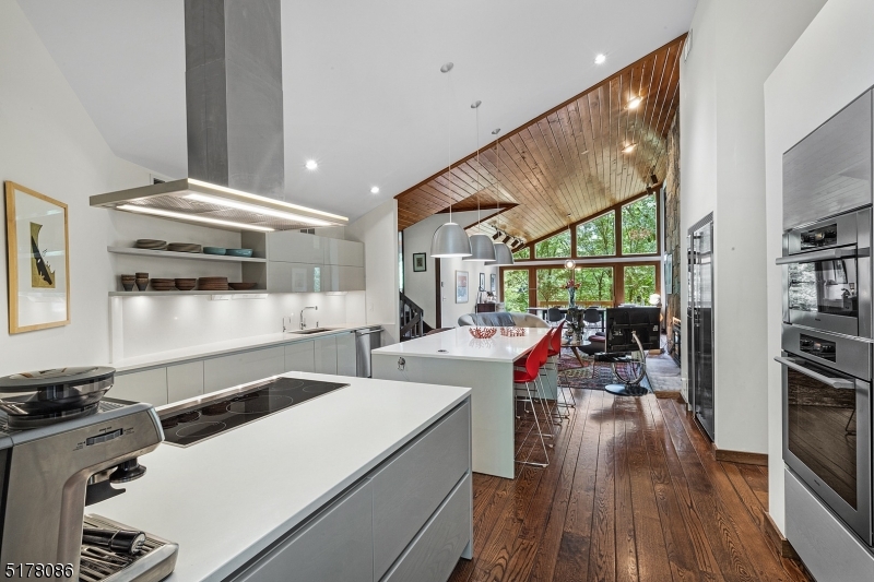 Roxiticus Valley/Far Hills - Residential