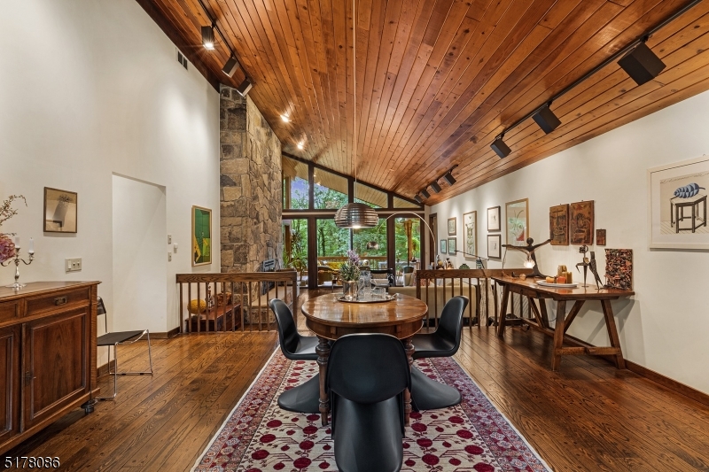 Roxiticus Valley/Far Hills - Residential