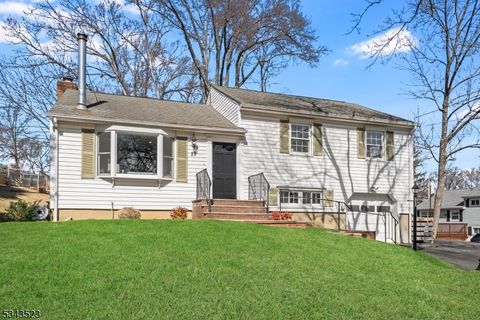 21 Countrywood Dr, Hanover Twp., NJ 07950 - MLS#: 3951659