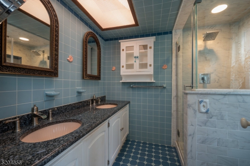 Mountain - Residential