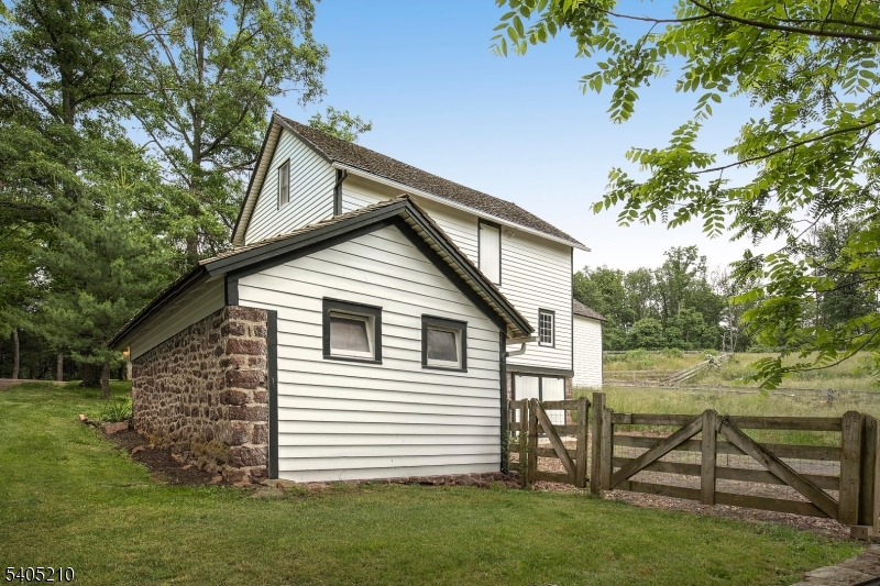 Horse Country - Residential