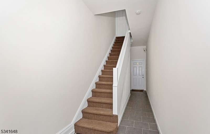 Newark City, New Jersey 07104, United States, 2 Bedrooms Bedrooms, ,1 BathroomBathrooms,Residential,Active,82125