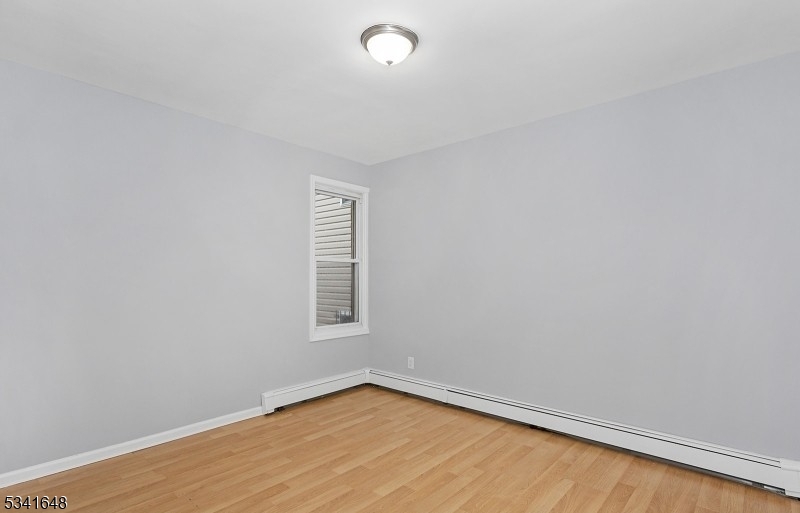 Newark City, New Jersey 07104, United States, 2 Bedrooms Bedrooms, ,1 BathroomBathrooms,Residential,Active,82125