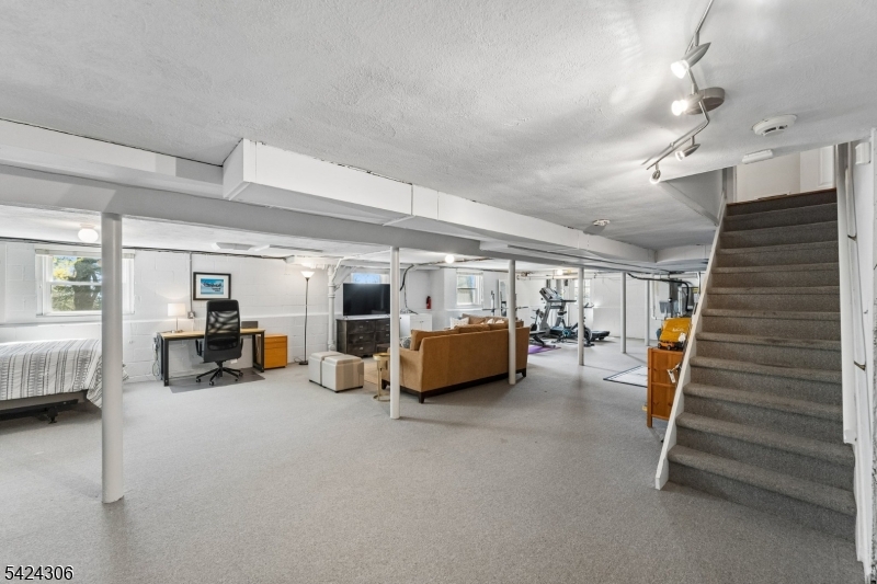 Upper Wyoming - Residential