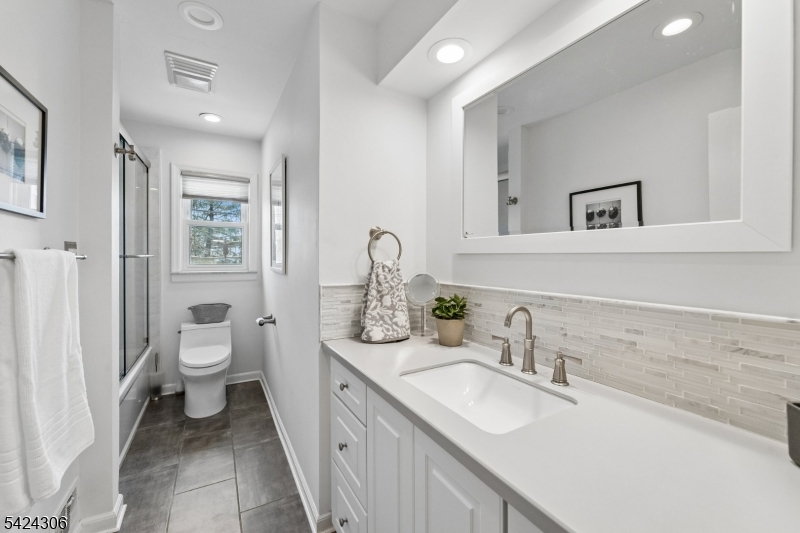 Upper Wyoming - Residential