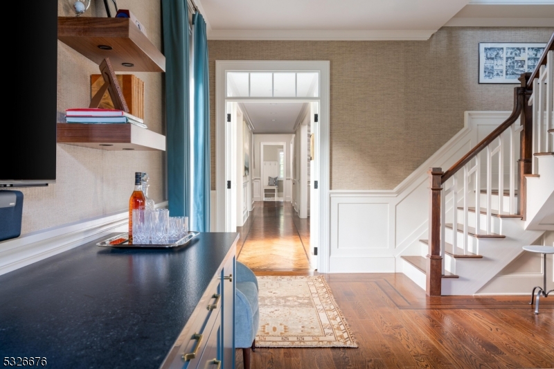 OLD SHORT HILLS - Residential